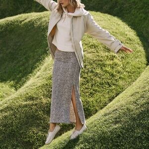 AE High-Waisted Leopard Column Maxi Skirt - Size Medium